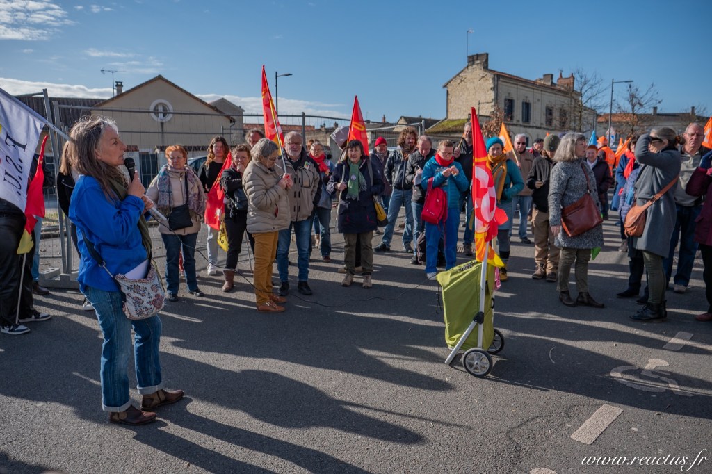 Manifestation à Loudun pour faire tomber la réforme des retraites imposée par le&nbsp;gouvernement